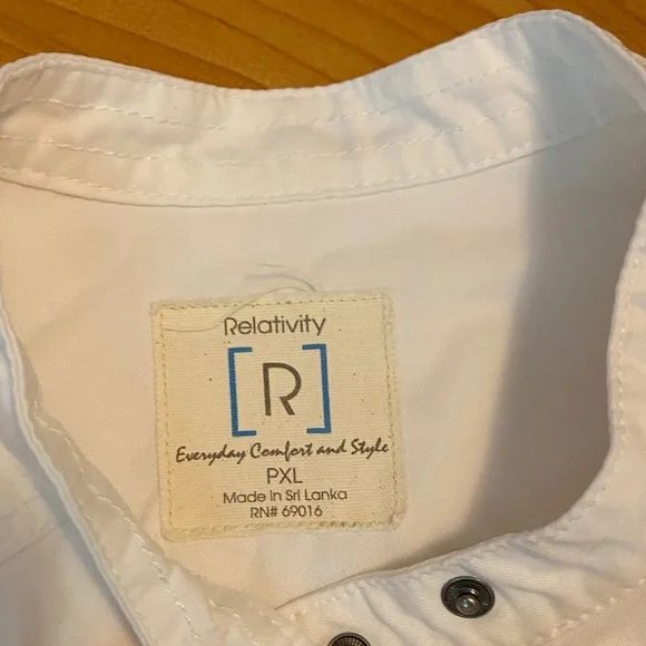 Relativity White Jacket - Picture 4 of 4